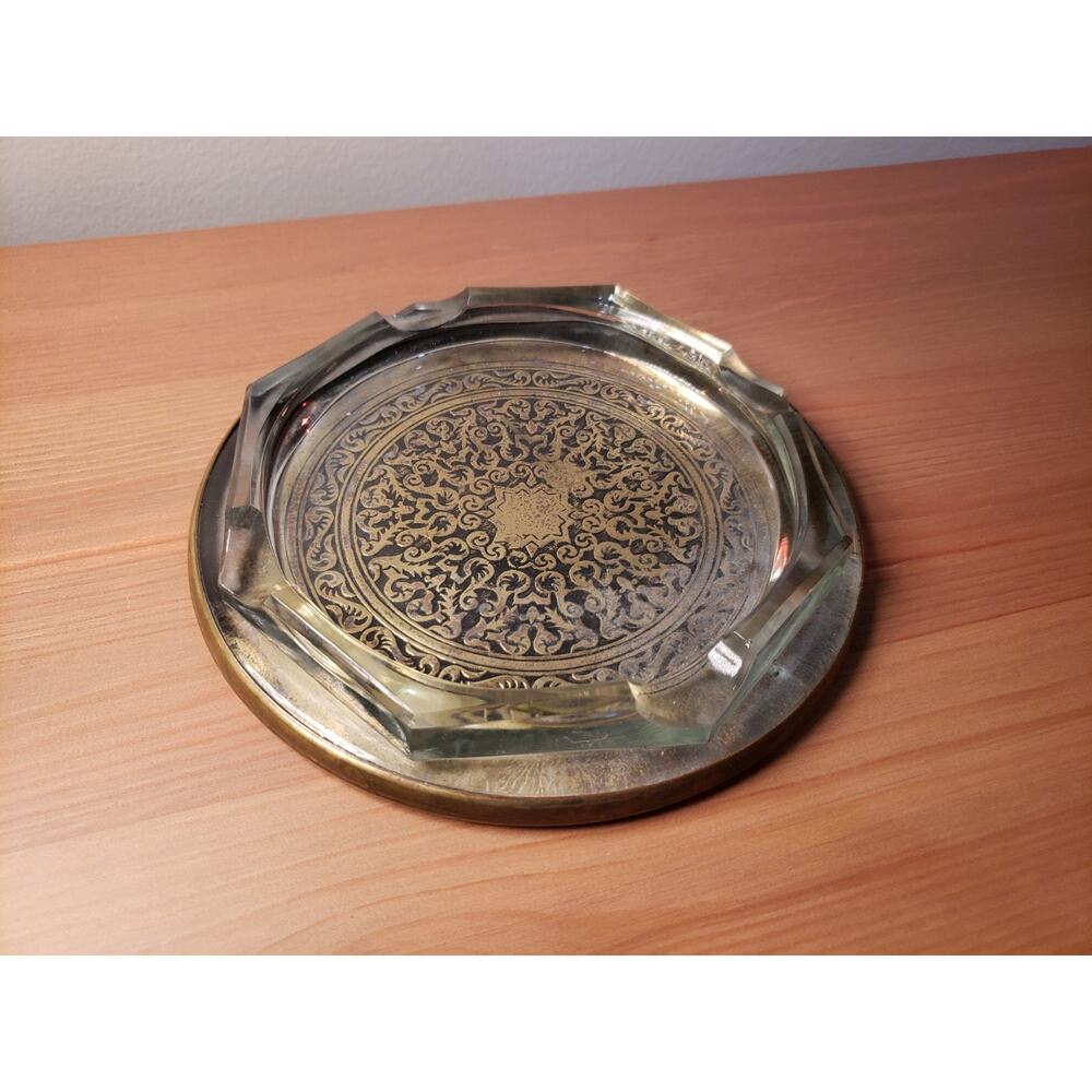 Antique Moroccan Brass & Glass Ashtray Base Engraved - Picture 3 of 4